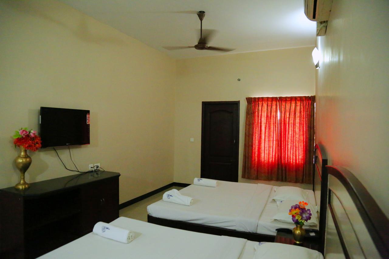 Hotel Vels Court Palni Exterior photo